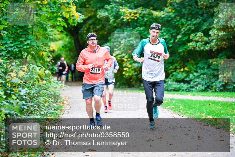 12.10.2025 - Bramfelder Halbmarathon 2025 Dr. Thomas Lammeyer http://msf.ph/oto/9358550 12.10.2025 11:04:46 Laufen 2218, 2500, 2830 meine-sportfotos.de