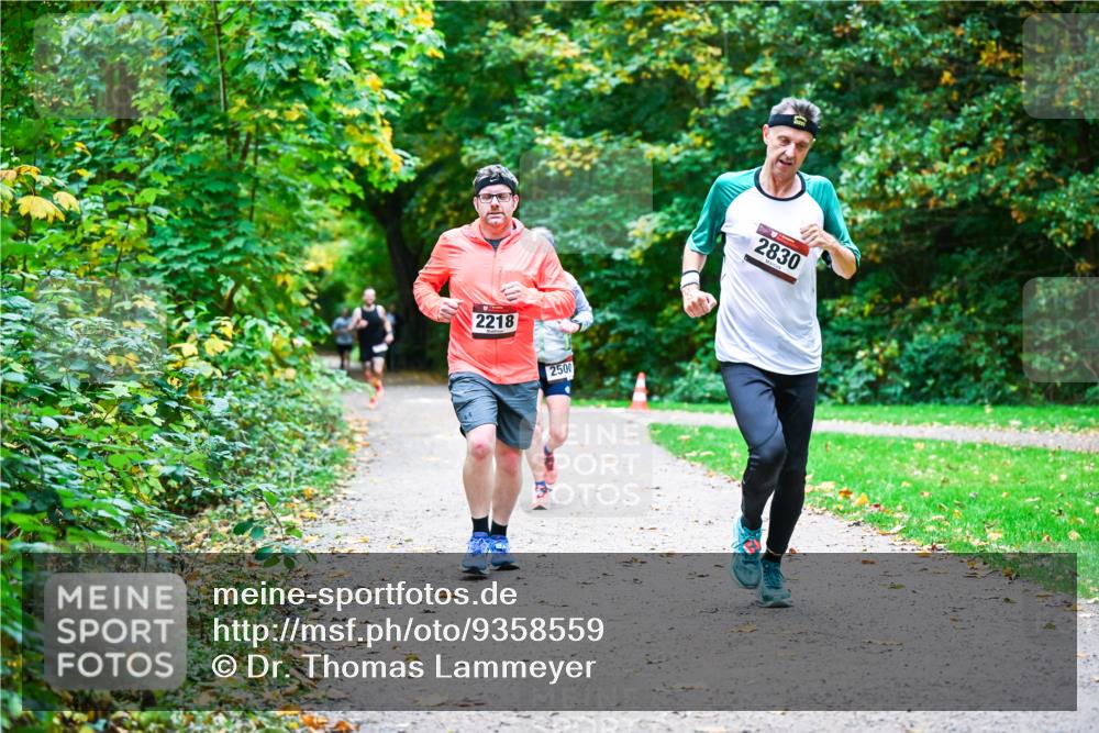 12.10.2025 - Bramfelder Halbmarathon 2025 Dr. Thomas Lammeyer http://msf.ph/oto/9358559 12.10.2025 11:04:47 Laufen 2218, 2500, 2830 meine-sportfotos.de