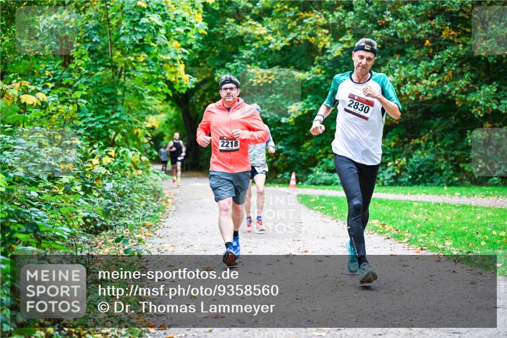 12.10.2025 - Bramfelder Halbmarathon 2025 Dr. Thomas Lammeyer http://msf.ph/oto/9358560 12.10.2025 11:04:48 Laufen 2218, 2830 meine-sportfotos.de
