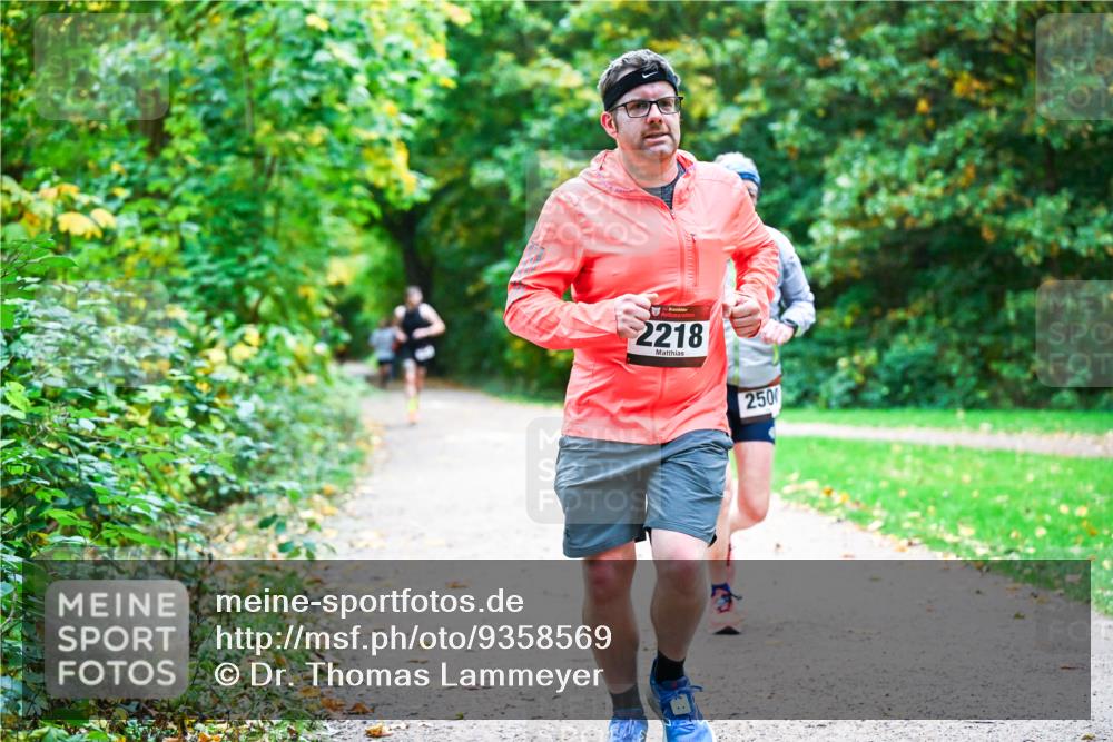12.10.2025 - Bramfelder Halbmarathon 2025 Dr. Thomas Lammeyer http://msf.ph/oto/9358569 12.10.2025 11:04:49 Laufen 2218, 2500 meine-sportfotos.de