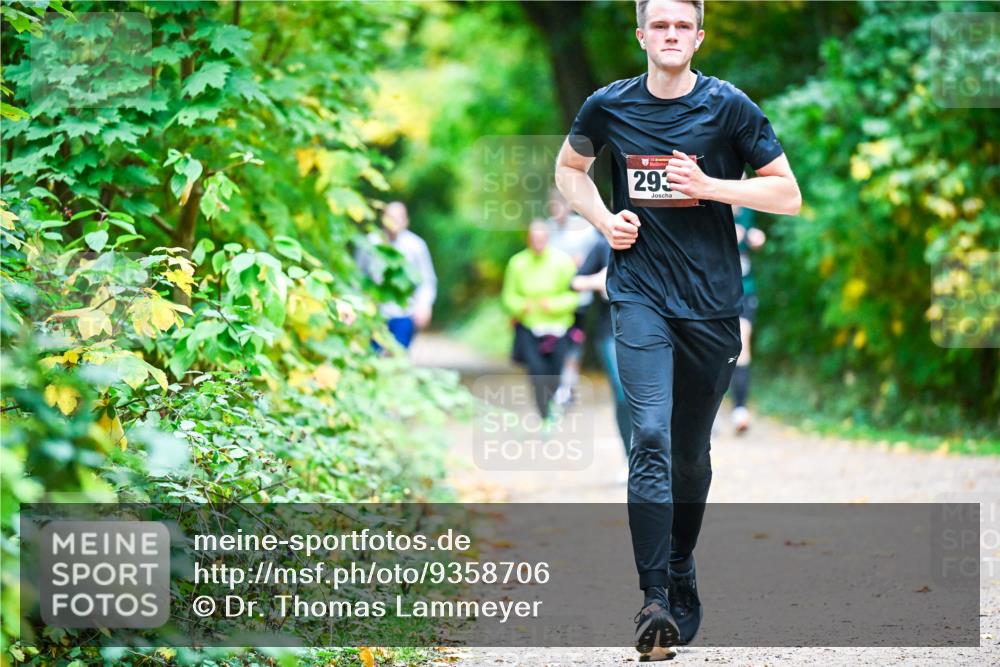 12.10.2025 - Bramfelder Halbmarathon 2025 Dr. Thomas Lammeyer http://msf.ph/oto/9358706 12.10.2025 11:05:22 Laufen 34, 293 meine-sportfotos.de