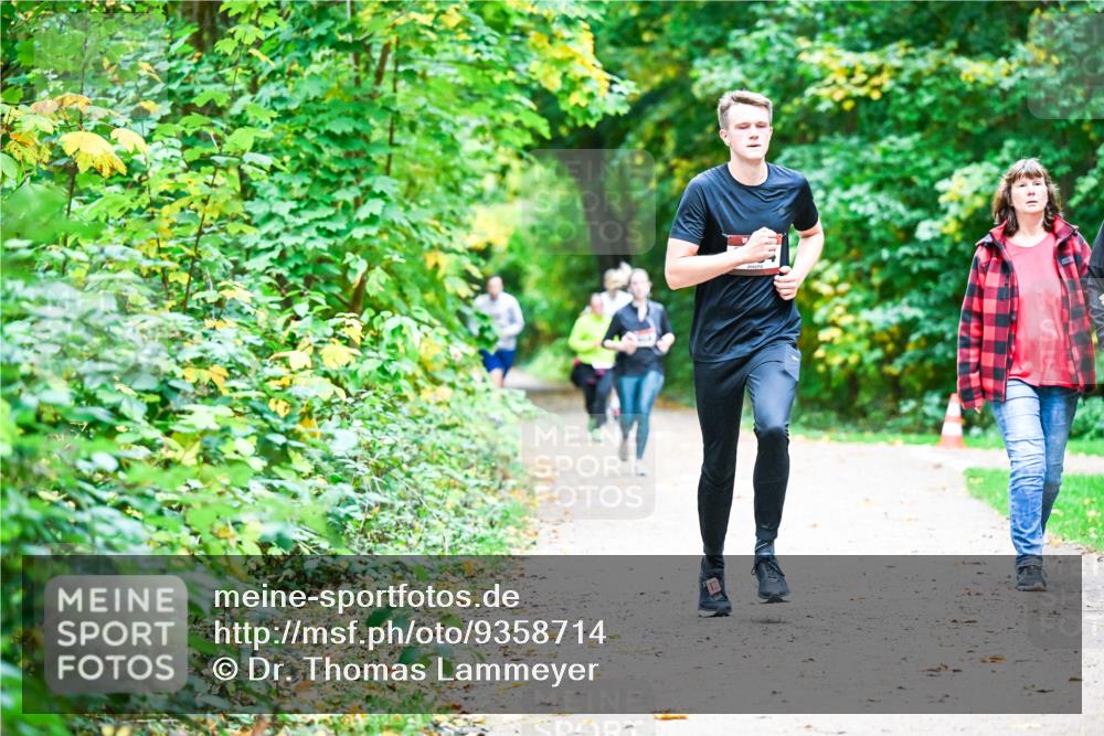 12.10.2025 - Bramfelder Halbmarathon 2025 Dr. Thomas Lammeyer http://msf.ph/oto/9358714 12.10.2025 11:05:23 Laufen  meine-sportfotos.de