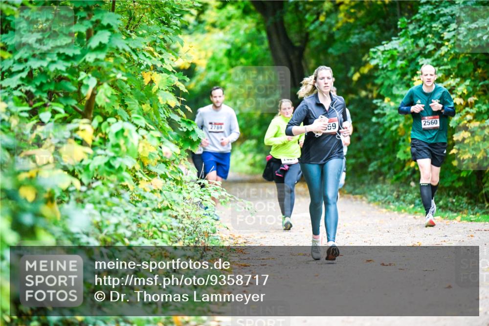 12.10.2025 - Bramfelder Halbmarathon 2025 Dr. Thomas Lammeyer http://msf.ph/oto/9358717 12.10.2025 11:05:24 Laufen 2789, 559, 2560 meine-sportfotos.de