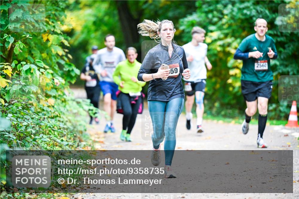 12.10.2025 - Bramfelder Halbmarathon 2025 Dr. Thomas Lammeyer http://msf.ph/oto/9358735 12.10.2025 11:05:27 Laufen 59, 2560 meine-sportfotos.de