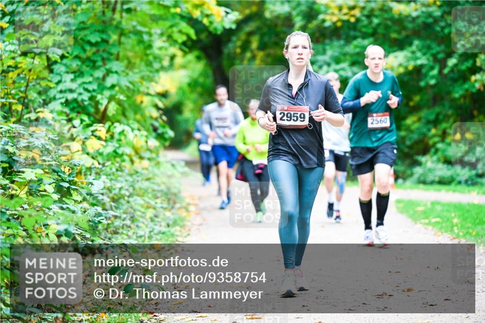 12.10.2025 - Bramfelder Halbmarathon 2025 Dr. Thomas Lammeyer http://msf.ph/oto/9358754 12.10.2025 11:05:29 Laufen 2959, 2560 meine-sportfotos.de