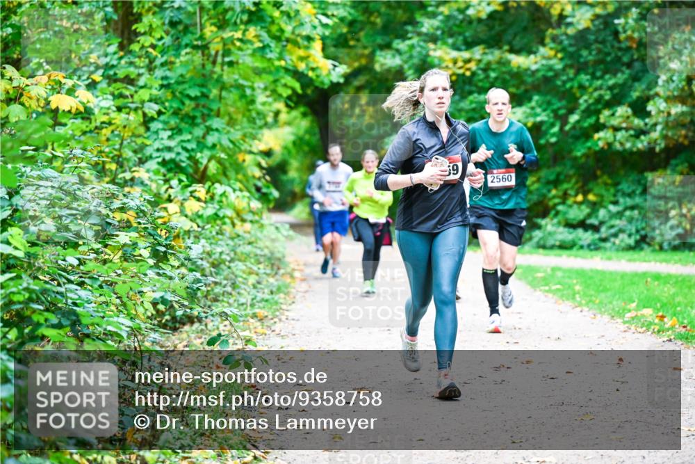 12.10.2025 - Bramfelder Halbmarathon 2025 Dr. Thomas Lammeyer http://msf.ph/oto/9358758 12.10.2025 11:05:30 Laufen 9, 2560 meine-sportfotos.de