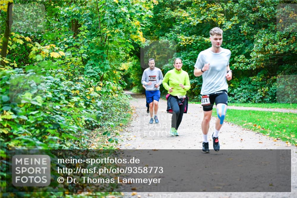 12.10.2025 - Bramfelder Halbmarathon 2025 Dr. Thomas Lammeyer http://msf.ph/oto/9358773 12.10.2025 11:05:32 Laufen 2789, 331 meine-sportfotos.de