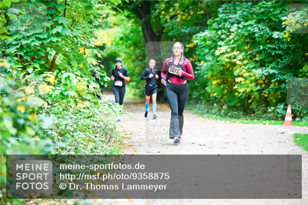 12.10.2025 - Bramfelder Halbmarathon 2025 Dr. Thomas Lammeyer http://msf.ph/oto/9358875 12.10.2025 11:05:53 Laufen 2873 meine-sportfotos.de