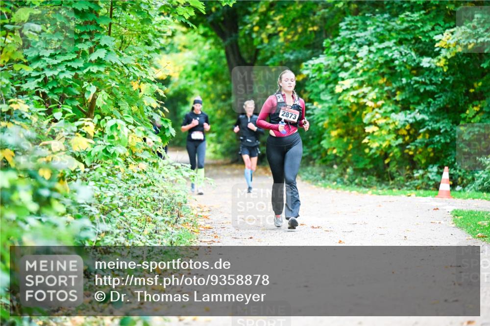 12.10.2025 - Bramfelder Halbmarathon 2025 Dr. Thomas Lammeyer http://msf.ph/oto/9358878 12.10.2025 11:05:53 Laufen 2873 meine-sportfotos.de