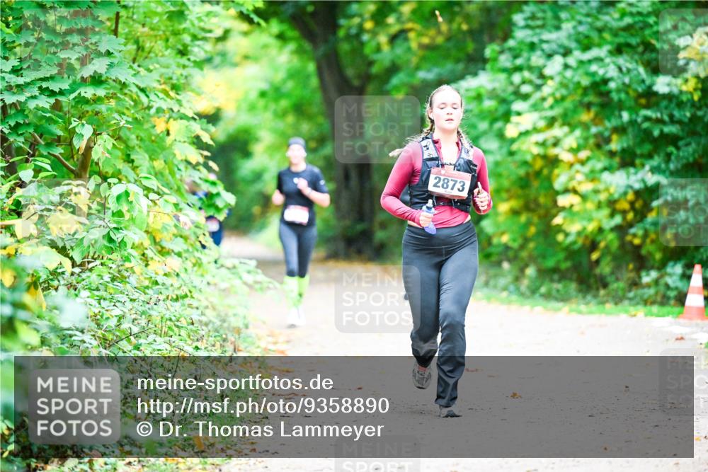 12.10.2025 - Bramfelder Halbmarathon 2025 Dr. Thomas Lammeyer http://msf.ph/oto/9358890 12.10.2025 11:05:55 Laufen 2873 meine-sportfotos.de