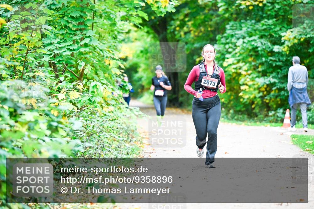 12.10.2025 - Bramfelder Halbmarathon 2025 Dr. Thomas Lammeyer http://msf.ph/oto/9358896 12.10.2025 11:05:56 Laufen 2873 meine-sportfotos.de