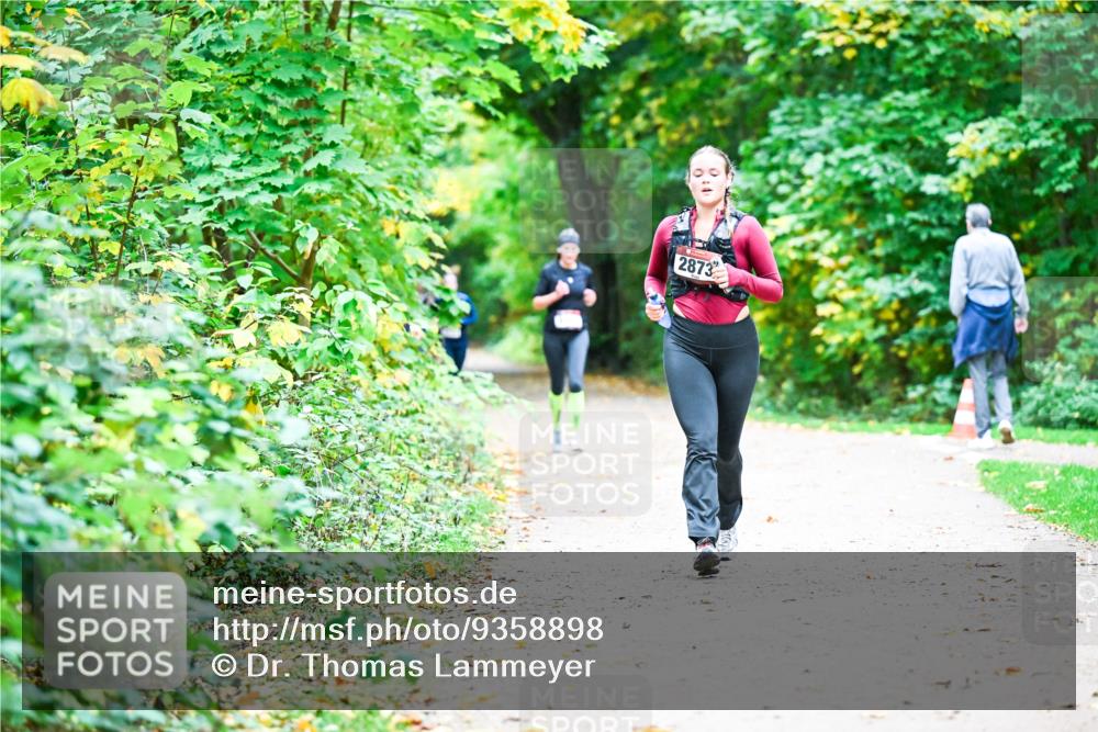 12.10.2025 - Bramfelder Halbmarathon 2025 Dr. Thomas Lammeyer http://msf.ph/oto/9358898 12.10.2025 11:05:56 Laufen 2873 meine-sportfotos.de