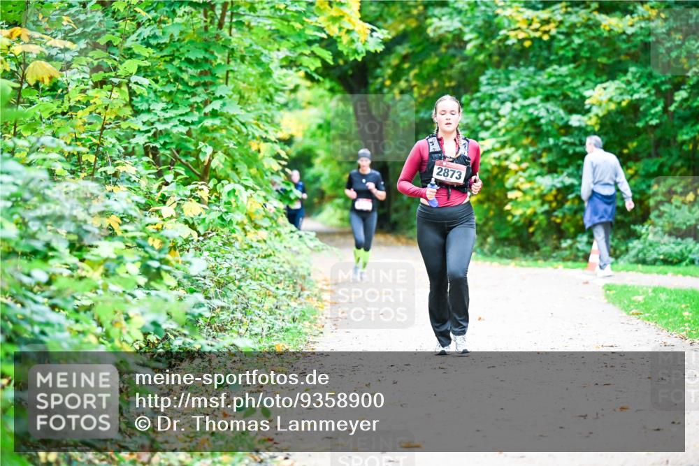 12.10.2025 - Bramfelder Halbmarathon 2025 Dr. Thomas Lammeyer http://msf.ph/oto/9358900 12.10.2025 11:05:56 Laufen 2873 meine-sportfotos.de