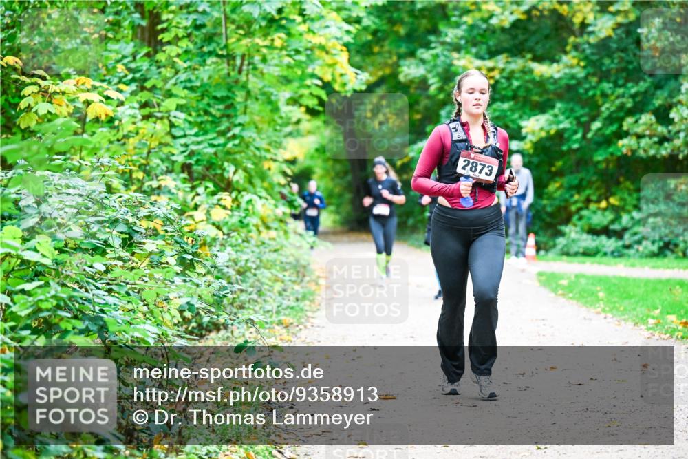 12.10.2025 - Bramfelder Halbmarathon 2025 Dr. Thomas Lammeyer http://msf.ph/oto/9358913 12.10.2025 11:05:59 Laufen 2873 meine-sportfotos.de