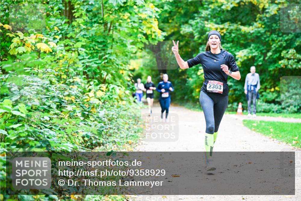 12.10.2025 - Bramfelder Halbmarathon 2025 Dr. Thomas Lammeyer http://msf.ph/oto/9358929 12.10.2025 11:06:03 Laufen 2303 meine-sportfotos.de