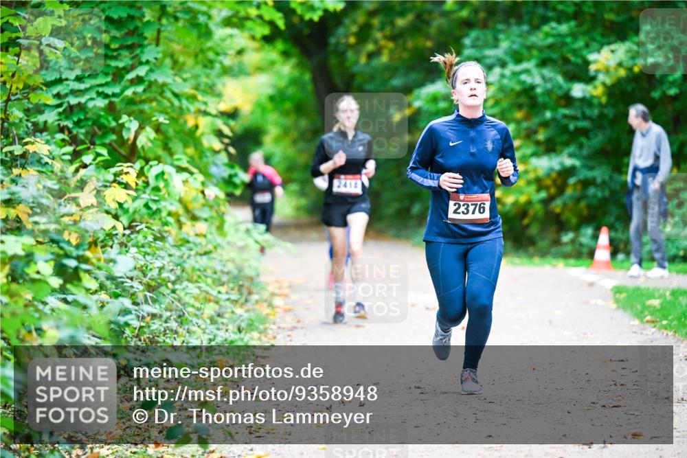 12.10.2025 - Bramfelder Halbmarathon 2025 Dr. Thomas Lammeyer http://msf.ph/oto/9358948 12.10.2025 11:06:09 Laufen 2410, 2376 meine-sportfotos.de