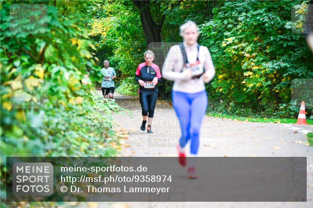 12.10.2025 - Bramfelder Halbmarathon 2025 Dr. Thomas Lammeyer http://msf.ph/oto/9358974 12.10.2025 11:06:14 Laufen 2467, 2286 meine-sportfotos.de