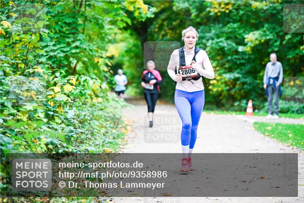 12.10.2025 - Bramfelder Halbmarathon 2025 Dr. Thomas Lammeyer http://msf.ph/oto/9358986 12.10.2025 11:06:15 Laufen 2806 meine-sportfotos.de