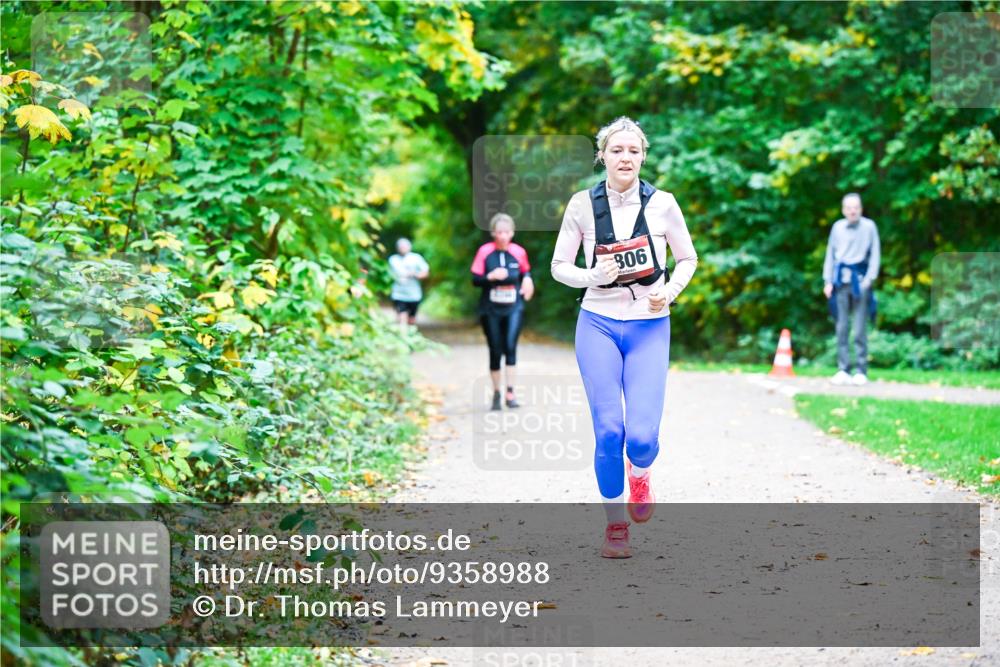 12.10.2025 - Bramfelder Halbmarathon 2025 Dr. Thomas Lammeyer http://msf.ph/oto/9358988 12.10.2025 11:06:16 Laufen 306 meine-sportfotos.de