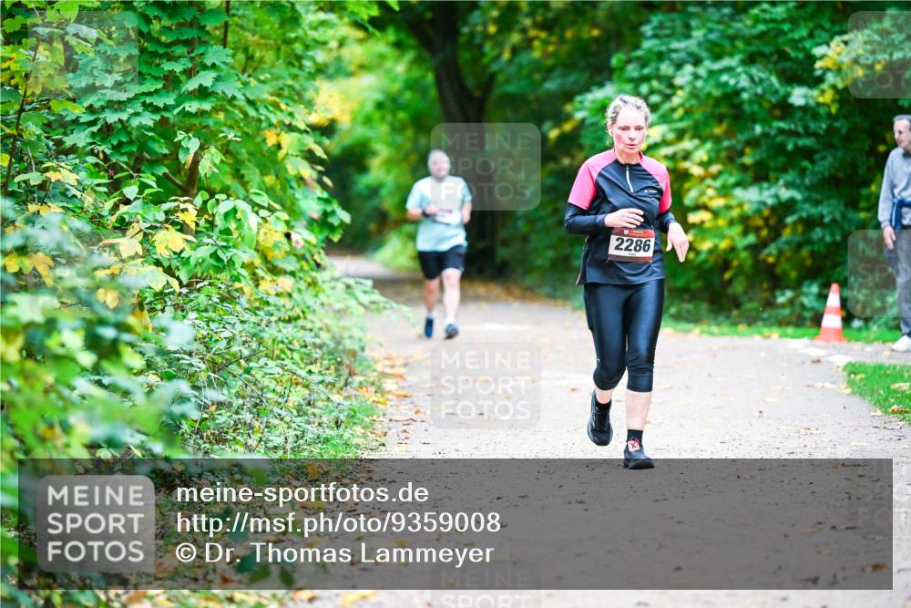 12.10.2025 - Bramfelder Halbmarathon 2025 Dr. Thomas Lammeyer http://msf.ph/oto/9359008 12.10.2025 11:06:20 Laufen 2286 meine-sportfotos.de