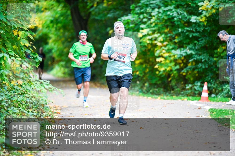 12.10.2025 - Bramfelder Halbmarathon 2025 Dr. Thomas Lammeyer http://msf.ph/oto/9359017 12.10.2025 11:06:25 Laufen 20, 20, 2979, 2467 meine-sportfotos.de