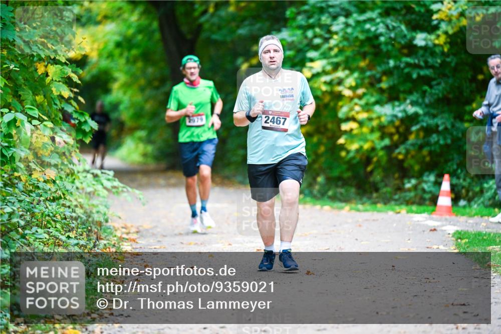 12.10.2025 - Bramfelder Halbmarathon 2025 Dr. Thomas Lammeyer http://msf.ph/oto/9359021 12.10.2025 11:06:25 Laufen 2979, 2020, 2467 meine-sportfotos.de