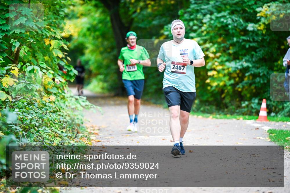 12.10.2025 - Bramfelder Halbmarathon 2025 Dr. Thomas Lammeyer http://msf.ph/oto/9359024 12.10.2025 11:06:25 Laufen 3979, 2467 meine-sportfotos.de