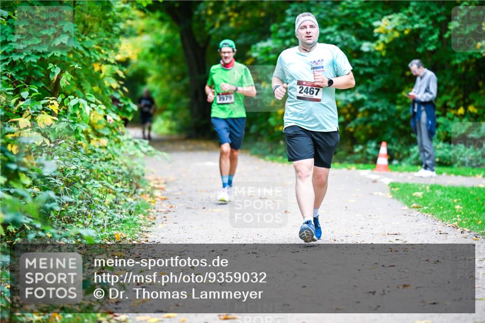 12.10.2025 - Bramfelder Halbmarathon 2025 Dr. Thomas Lammeyer http://msf.ph/oto/9359032 12.10.2025 11:06:27 Laufen 2979, 2467 meine-sportfotos.de