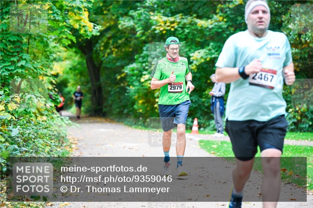 12.10.2025 - Bramfelder Halbmarathon 2025 Dr. Thomas Lammeyer http://msf.ph/oto/9359046 12.10.2025 11:06:30 Laufen 2979, 2467 meine-sportfotos.de