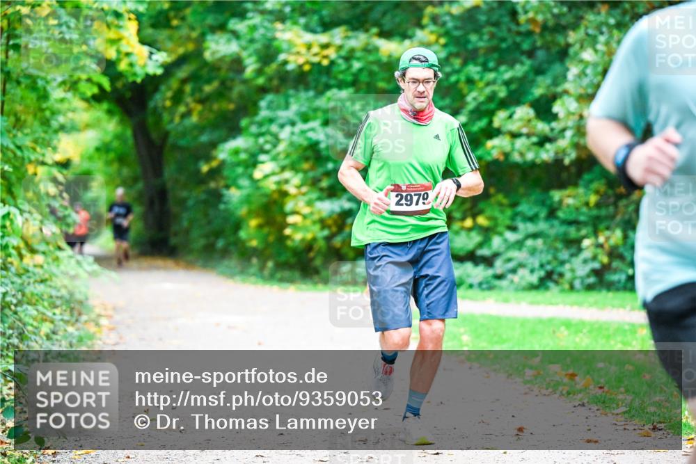 12.10.2025 - Bramfelder Halbmarathon 2025 Dr. Thomas Lammeyer http://msf.ph/oto/9359053 12.10.2025 11:06:30 Laufen 2979 meine-sportfotos.de