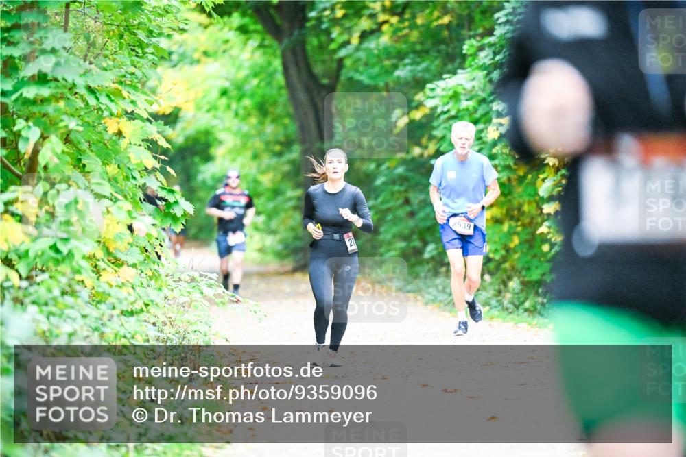 12.10.2025 - Bramfelder Halbmarathon 2025 Dr. Thomas Lammeyer http://msf.ph/oto/9359096 12.10.2025 11:06:52 Laufen 222 meine-sportfotos.de