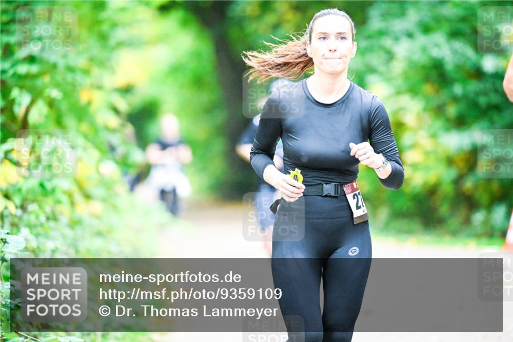 12.10.2025 - Bramfelder Halbmarathon 2025 Dr. Thomas Lammeyer http://msf.ph/oto/9359109 12.10.2025 11:06:59 Laufen 21 meine-sportfotos.de