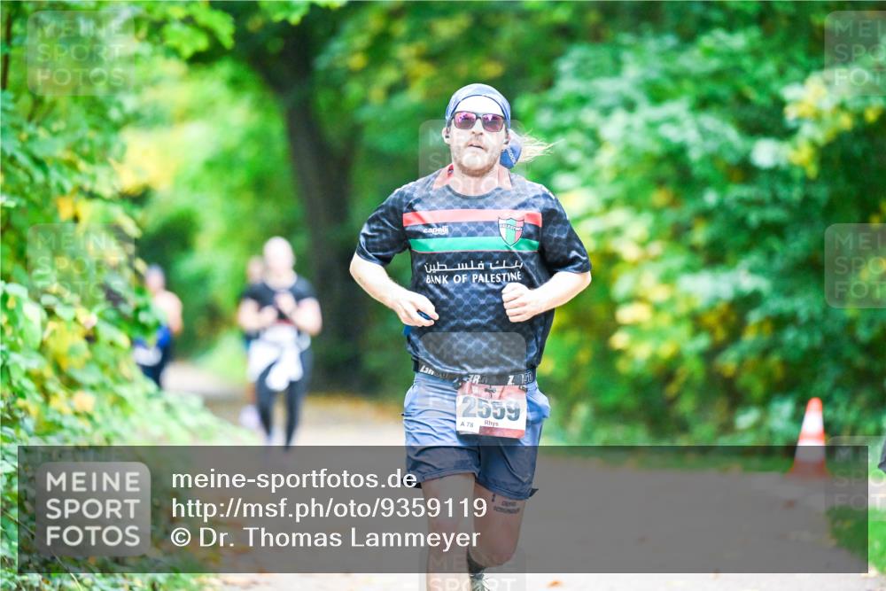 12.10.2025 - Bramfelder Halbmarathon 2025 Dr. Thomas Lammeyer http://msf.ph/oto/9359119 12.10.2025 11:07:01 Laufen 160, 2559, 78 meine-sportfotos.de