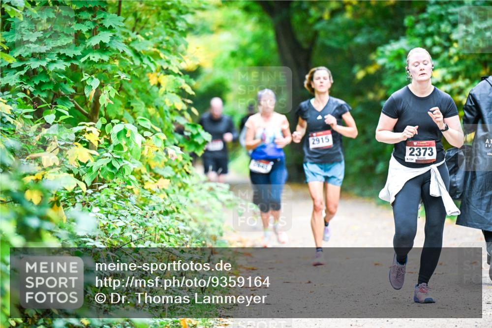 12.10.2025 - Bramfelder Halbmarathon 2025 Dr. Thomas Lammeyer http://msf.ph/oto/9359164 12.10.2025 11:07:09 Laufen 2915, 2373, 134 meine-sportfotos.de