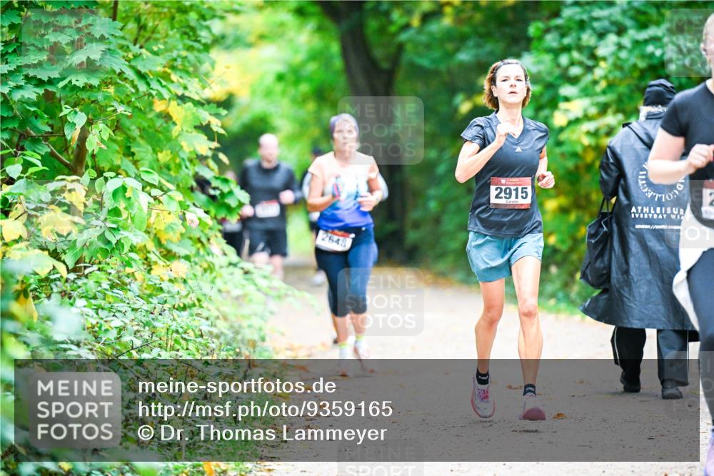 12.10.2025 - Bramfelder Halbmarathon 2025 Dr. Thomas Lammeyer http://msf.ph/oto/9359165 12.10.2025 11:07:11 Laufen 2648, 2915, 700, 2 meine-sportfotos.de