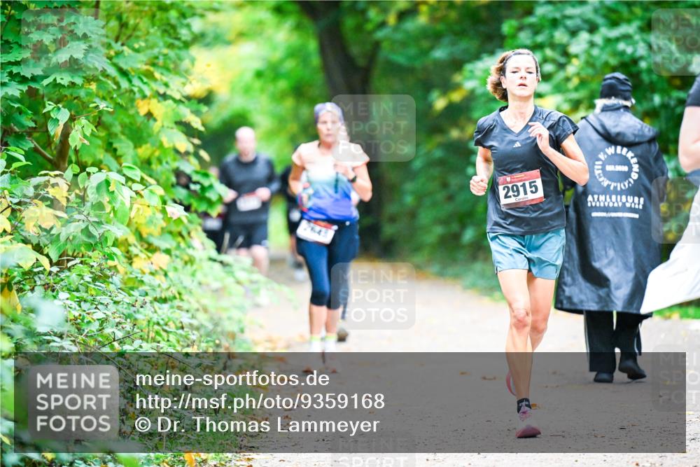 12.10.2025 - Bramfelder Halbmarathon 2025 Dr. Thomas Lammeyer http://msf.ph/oto/9359168 12.10.2025 11:07:11 Laufen 2915, 661, 2020 meine-sportfotos.de
