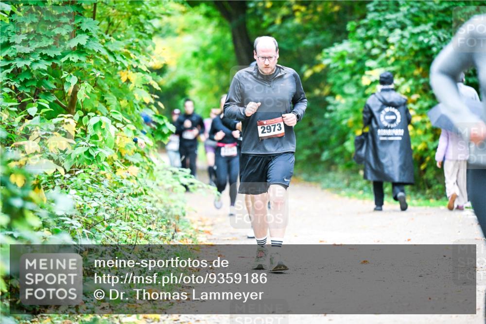 12.10.2025 - Bramfelder Halbmarathon 2025 Dr. Thomas Lammeyer http://msf.ph/oto/9359186 12.10.2025 11:07:19 Laufen 2973 meine-sportfotos.de