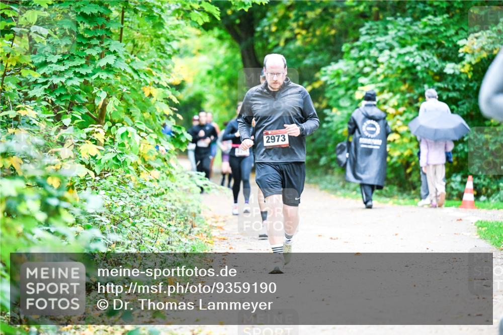 12.10.2025 - Bramfelder Halbmarathon 2025 Dr. Thomas Lammeyer http://msf.ph/oto/9359190 12.10.2025 11:07:20 Laufen 2973 meine-sportfotos.de