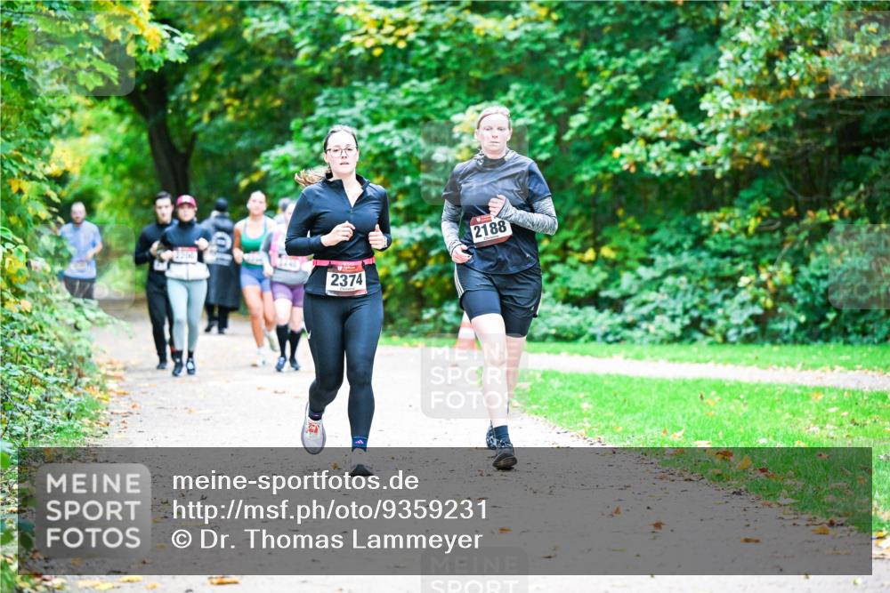 12.10.2025 - Bramfelder Halbmarathon 2025 Dr. Thomas Lammeyer http://msf.ph/oto/9359231 12.10.2025 11:07:28 Laufen 2374, 2188 meine-sportfotos.de