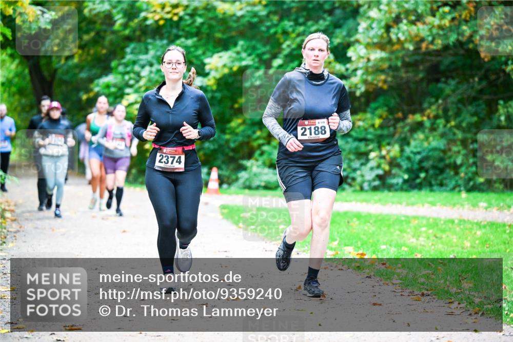 12.10.2025 - Bramfelder Halbmarathon 2025 Dr. Thomas Lammeyer http://msf.ph/oto/9359240 12.10.2025 11:07:29 Laufen 2374, 119, 2188 meine-sportfotos.de