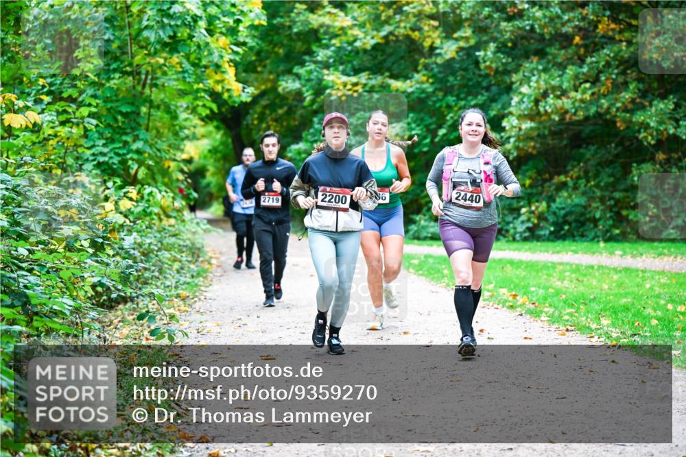 12.10.2025 - Bramfelder Halbmarathon 2025 Dr. Thomas Lammeyer http://msf.ph/oto/9359270 12.10.2025 11:07:34 Laufen 2719, 2200, 36, 2440 meine-sportfotos.de