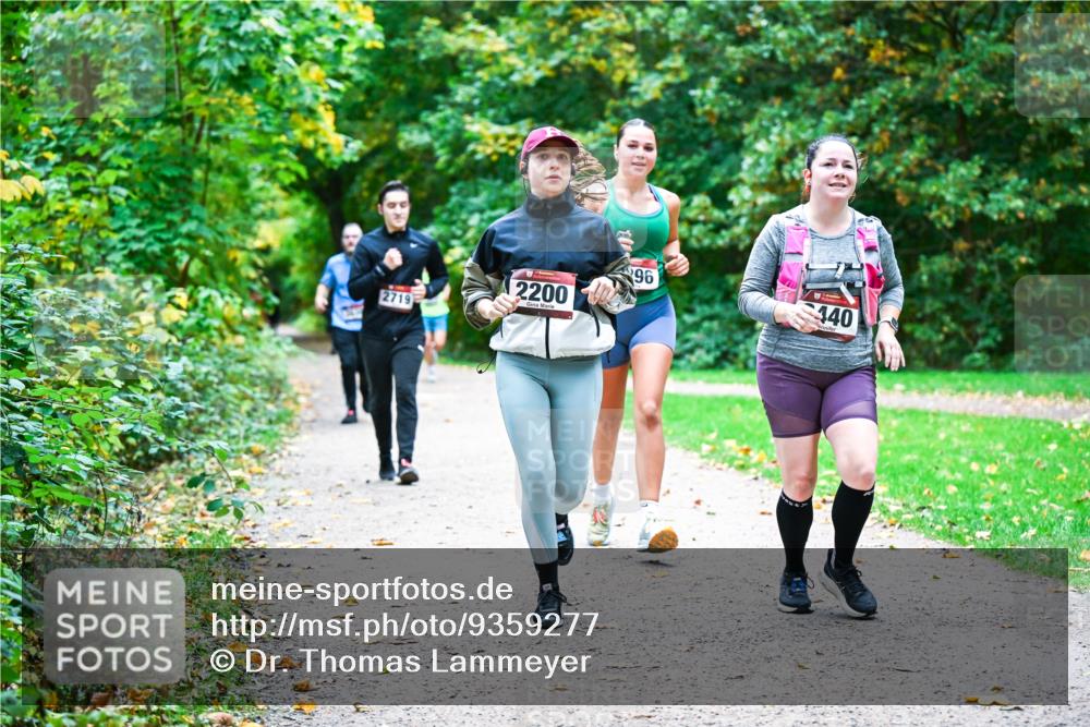 12.10.2025 - Bramfelder Halbmarathon 2025 Dr. Thomas Lammeyer http://msf.ph/oto/9359277 12.10.2025 11:07:35 Laufen 2719, 2200, 96, 440 meine-sportfotos.de