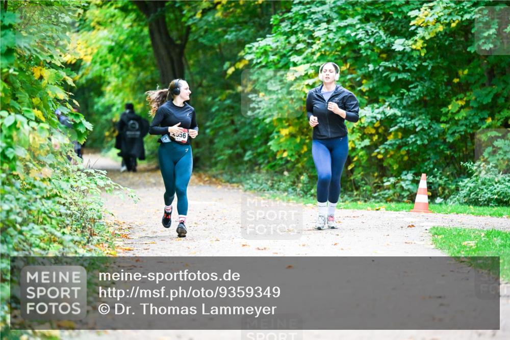 12.10.2025 - Bramfelder Halbmarathon 2025 Dr. Thomas Lammeyer http://msf.ph/oto/9359349 12.10.2025 11:07:53 Laufen 356 meine-sportfotos.de