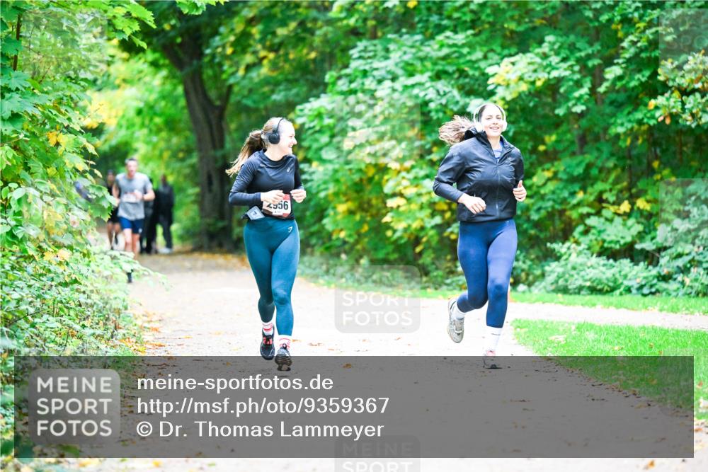 12.10.2025 - Bramfelder Halbmarathon 2025 Dr. Thomas Lammeyer http://msf.ph/oto/9359367 12.10.2025 11:07:56 Laufen 2956 meine-sportfotos.de