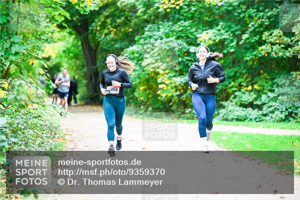 12.10.2025 - Bramfelder Halbmarathon 2025 Dr. Thomas Lammeyer http://msf.ph/oto/9359370 12.10.2025 11:07:56 Laufen 956 meine-sportfotos.de