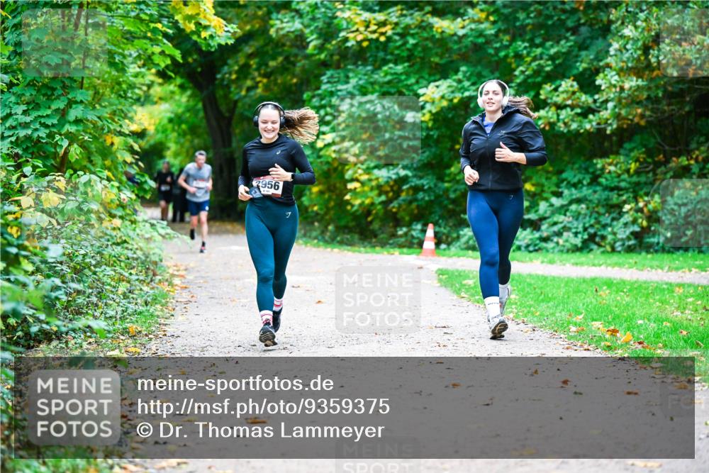 12.10.2025 - Bramfelder Halbmarathon 2025 Dr. Thomas Lammeyer http://msf.ph/oto/9359375 12.10.2025 11:07:58 Laufen 2956 meine-sportfotos.de