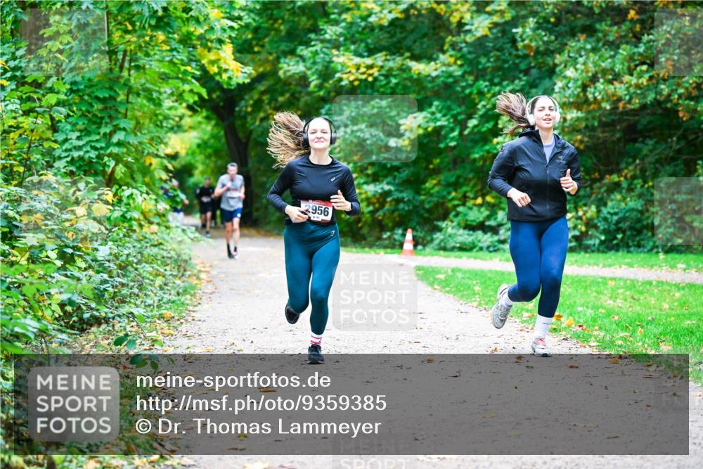12.10.2025 - Bramfelder Halbmarathon 2025 Dr. Thomas Lammeyer http://msf.ph/oto/9359385 12.10.2025 11:07:59 Laufen 2956 meine-sportfotos.de