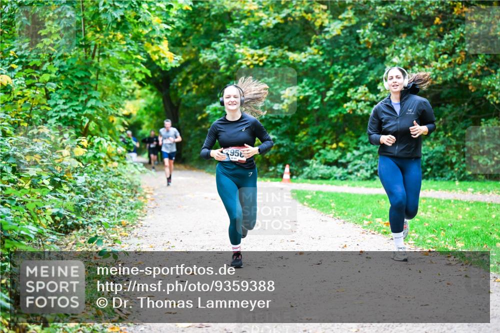 12.10.2025 - Bramfelder Halbmarathon 2025 Dr. Thomas Lammeyer http://msf.ph/oto/9359388 12.10.2025 11:08:00 Laufen 2956, 8, 101 meine-sportfotos.de