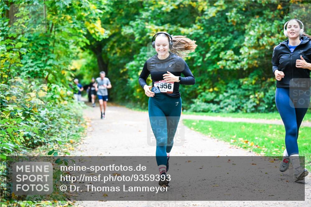 12.10.2025 - Bramfelder Halbmarathon 2025 Dr. Thomas Lammeyer http://msf.ph/oto/9359393 12.10.2025 11:08:00 Laufen 2956, 101 meine-sportfotos.de