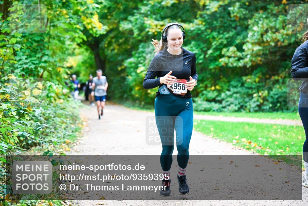 12.10.2025 - Bramfelder Halbmarathon 2025 Dr. Thomas Lammeyer http://msf.ph/oto/9359395 12.10.2025 11:08:01 Laufen 2956, 101, 1 meine-sportfotos.de